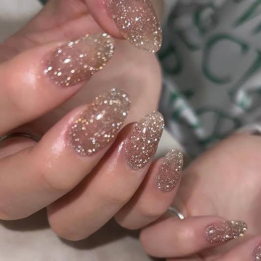 Flashy Glitter Gel Nails