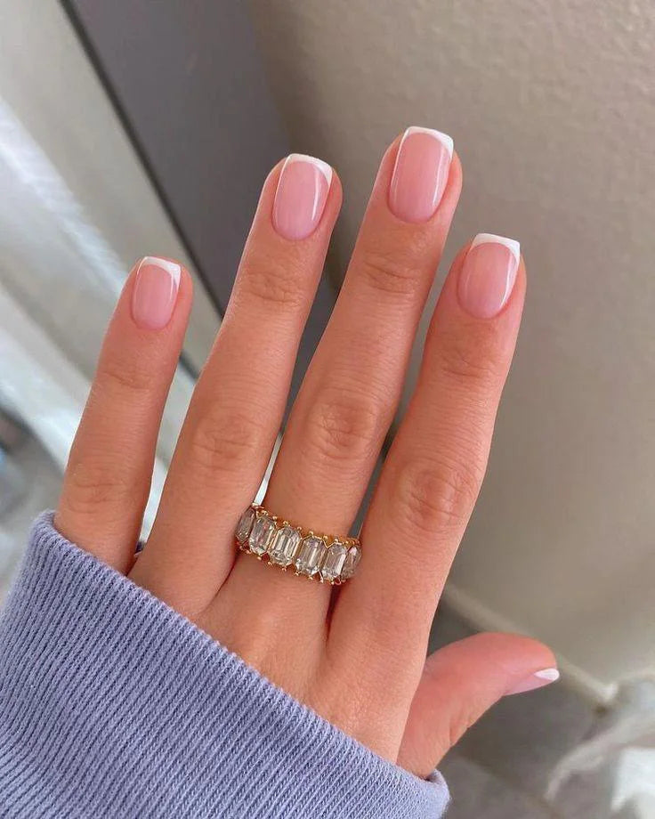 Minimal French Tips