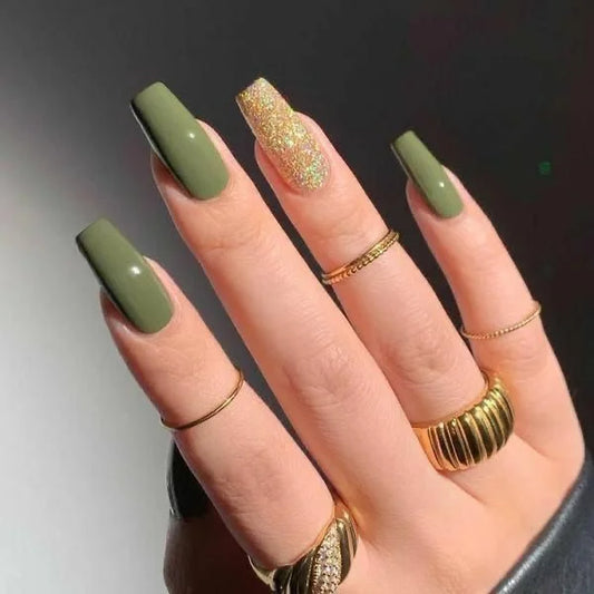 Olive X Glitter Accent Ring Finger